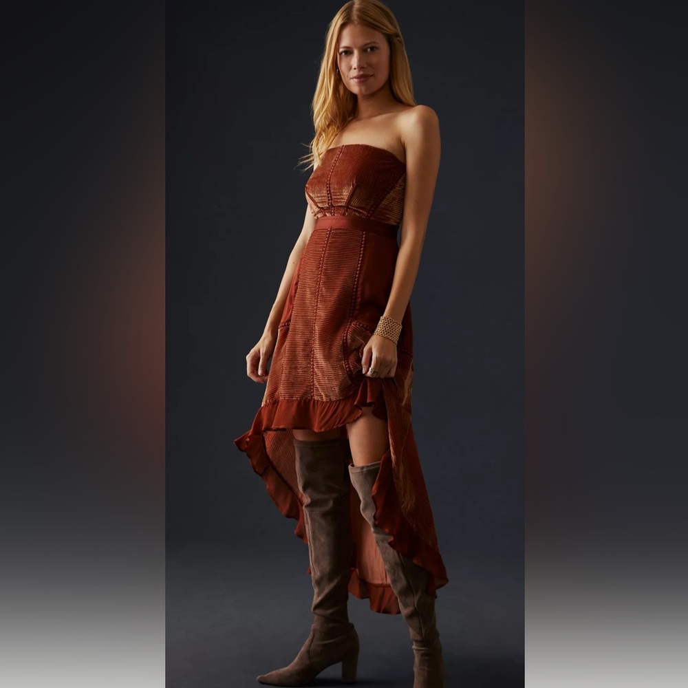 Vintage Anthropologie Strapless High Low Dress in Rust

Bin 16121025P